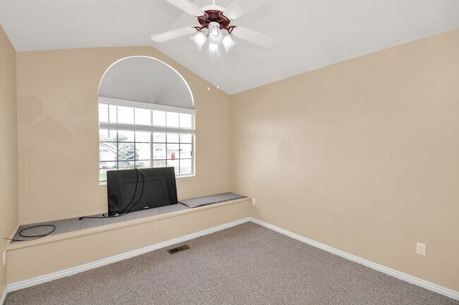 Building Photo - 2070 N 650 W