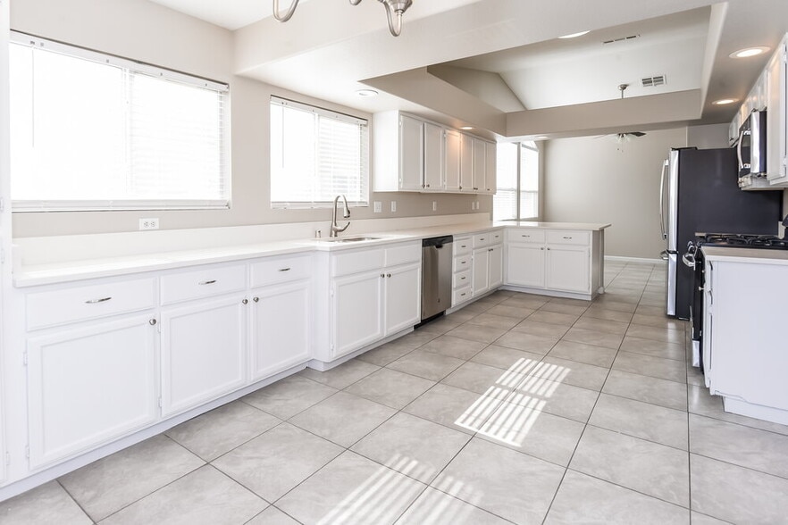 Building Photo - 3432 Shonna Way