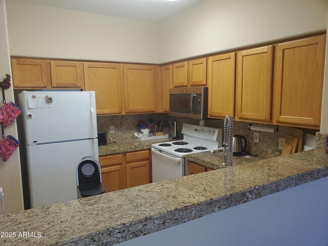Building Photo - 20100 N 78th Pl