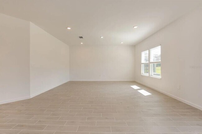 Building Photo - 1388 NW 44th Court Rd