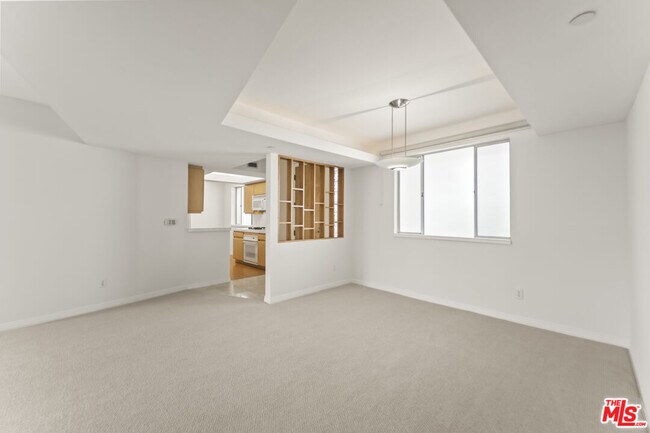 Building Photo - 171 N Church Ln