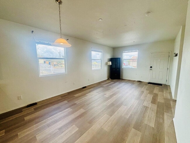 Building Photo - Fantastic Views of San Jacinto and Palm Springs