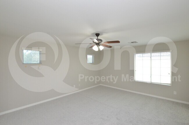 Building Photo - 971 S Brewer Dr