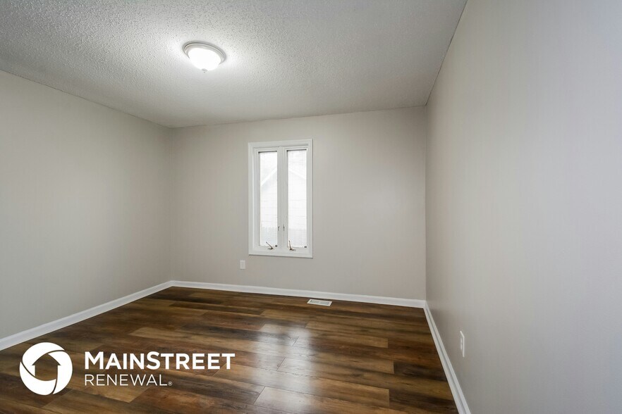 Building Photo - 2354 Sarthe Ct