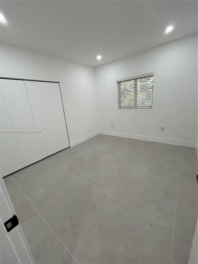 Building Photo - 119 NW 5th Ave