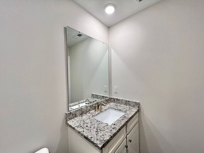 Building Photo - 5305 Stream Stone Way