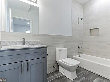 Building Photo - 2301 N 6th St