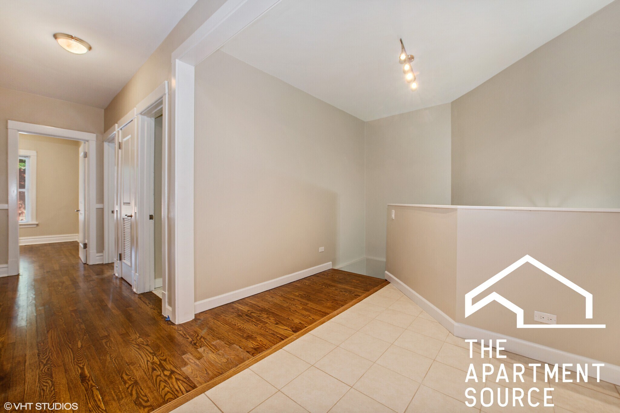 Building Photo - 1804 N Sheffield Ave