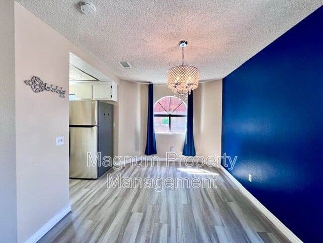 Building Photo - 27773 Moonridge Dr