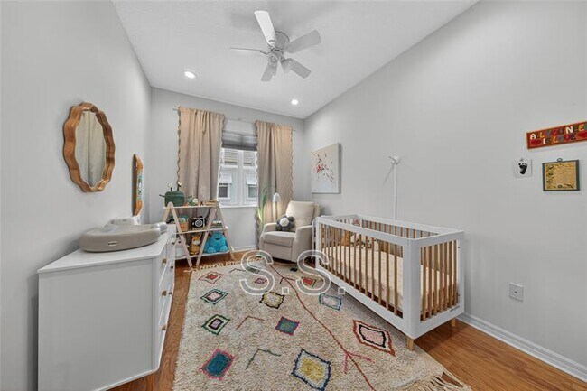 Building Photo - 15 NE 20th Ave