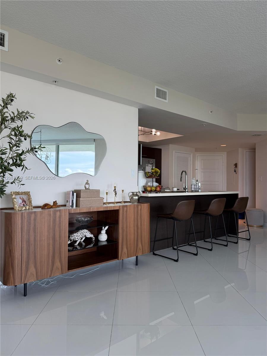 Building Photo - 200 Sunny Isles Blvd