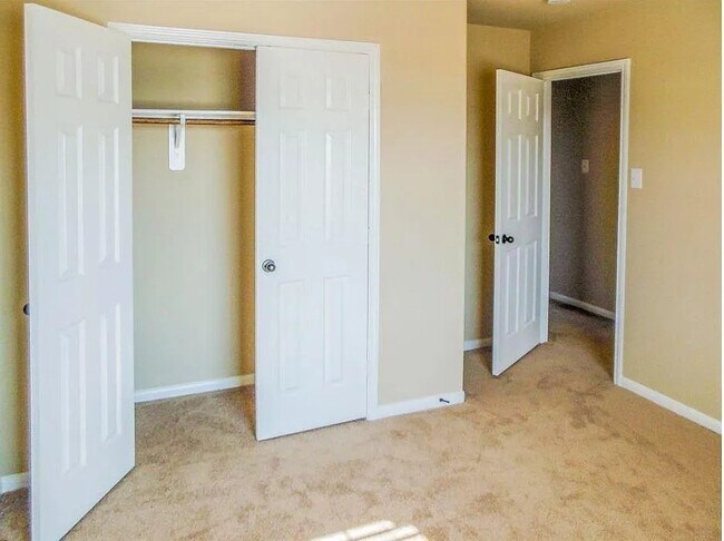Building Photo - 2307 Grey Reef Dr