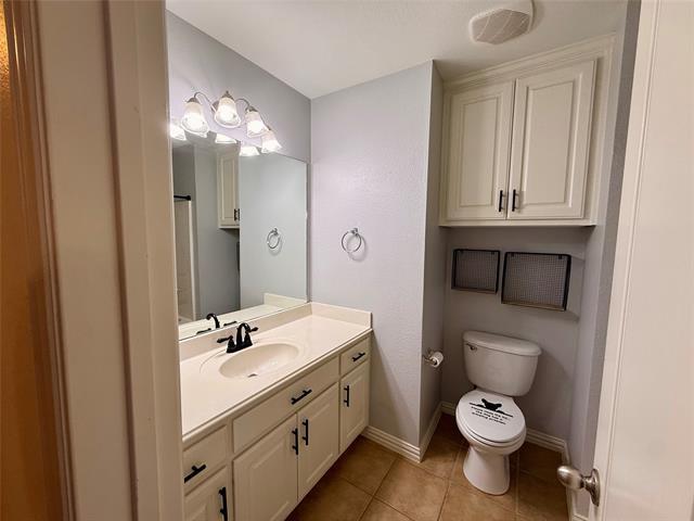 Building Photo - 816 Claycourt Cir