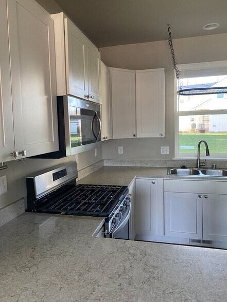 Building Photo - 1967 Calico Loop