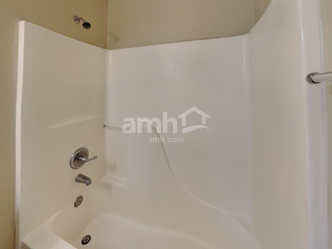 Building Photo - 6652 Decatur Commons