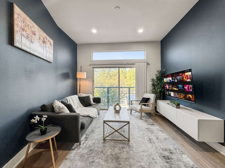 Building Photo - 2901 Indiana St