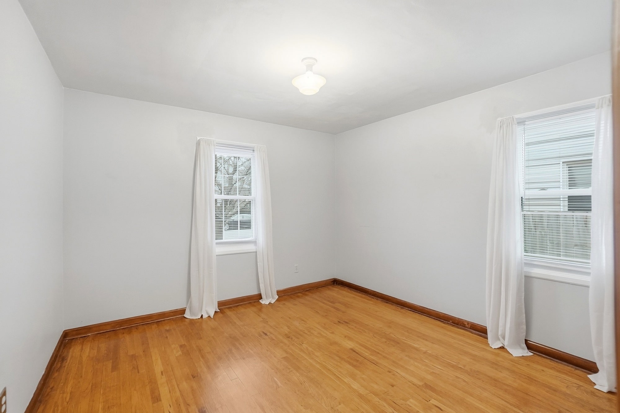 Building Photo - 2695 Bellwood Ave