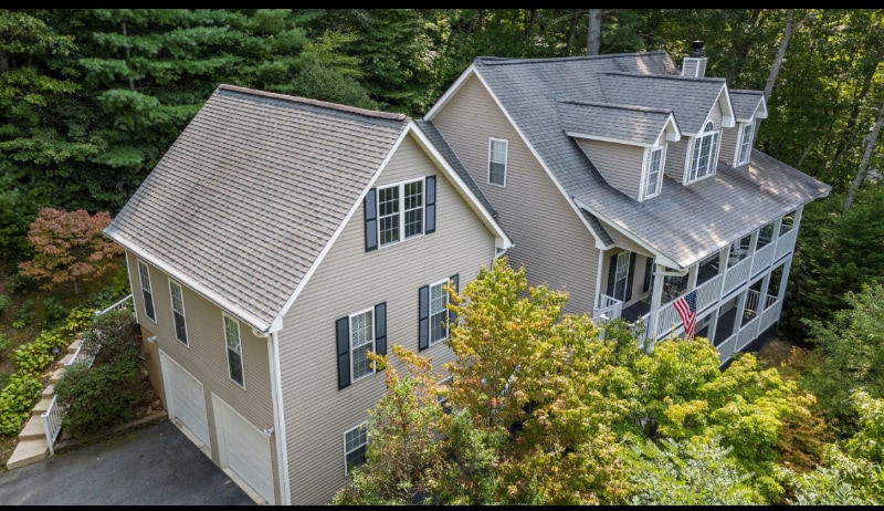 Building Photo - 42 Surrey Run