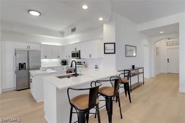 Building Photo - 451 Bayfront Pl