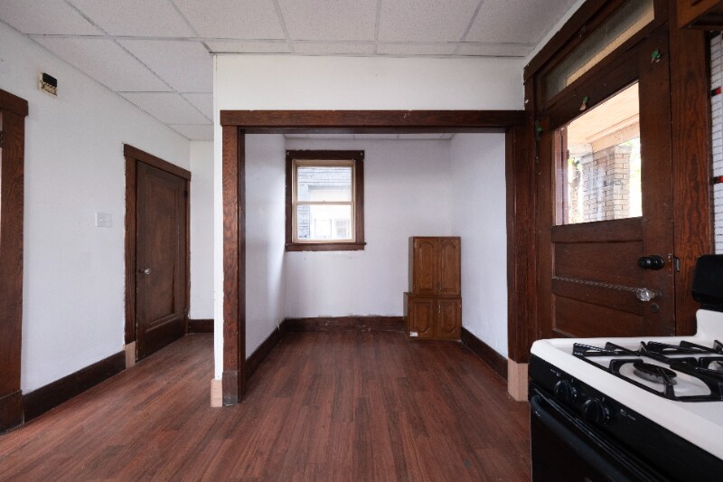 Building Photo - 1022 Kenneth Ave