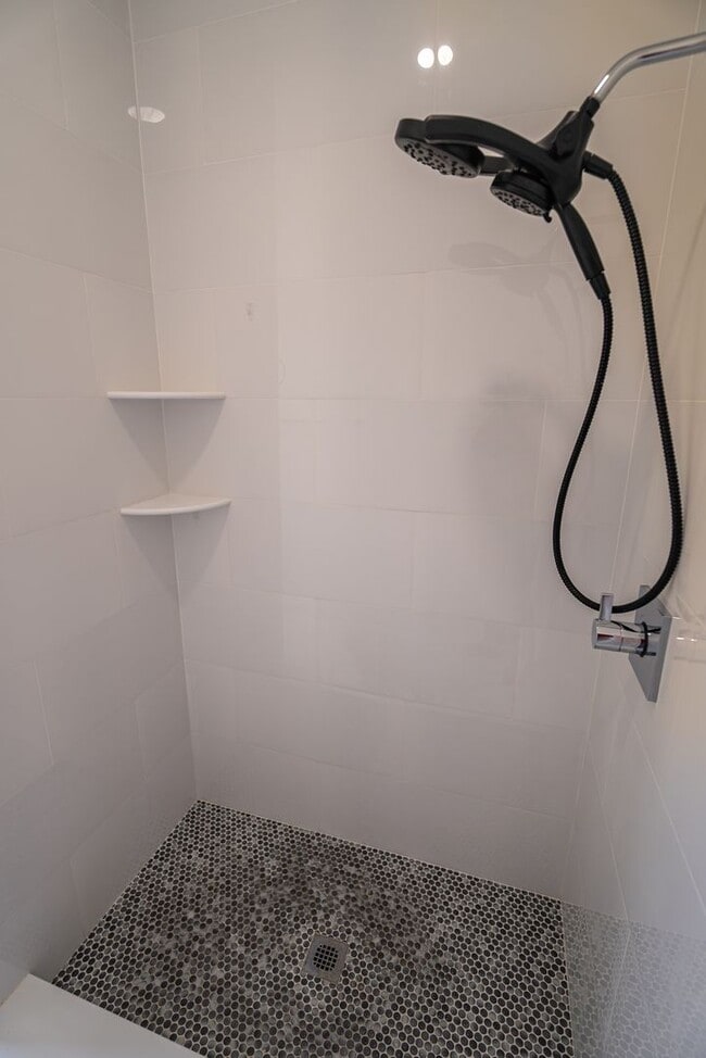 Building Photo - 2410 Wharton St