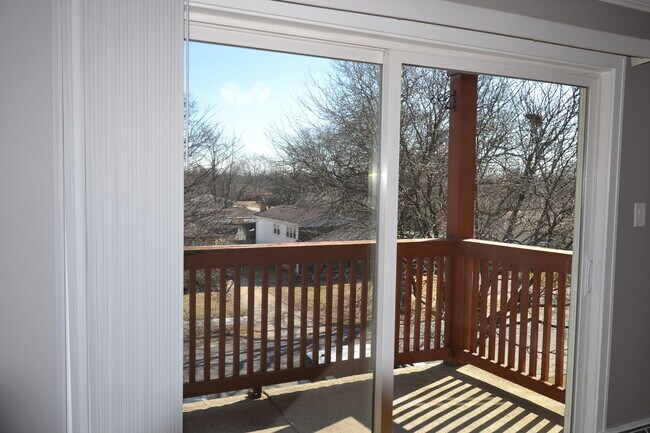 Building Photo - 17528 71st Ave