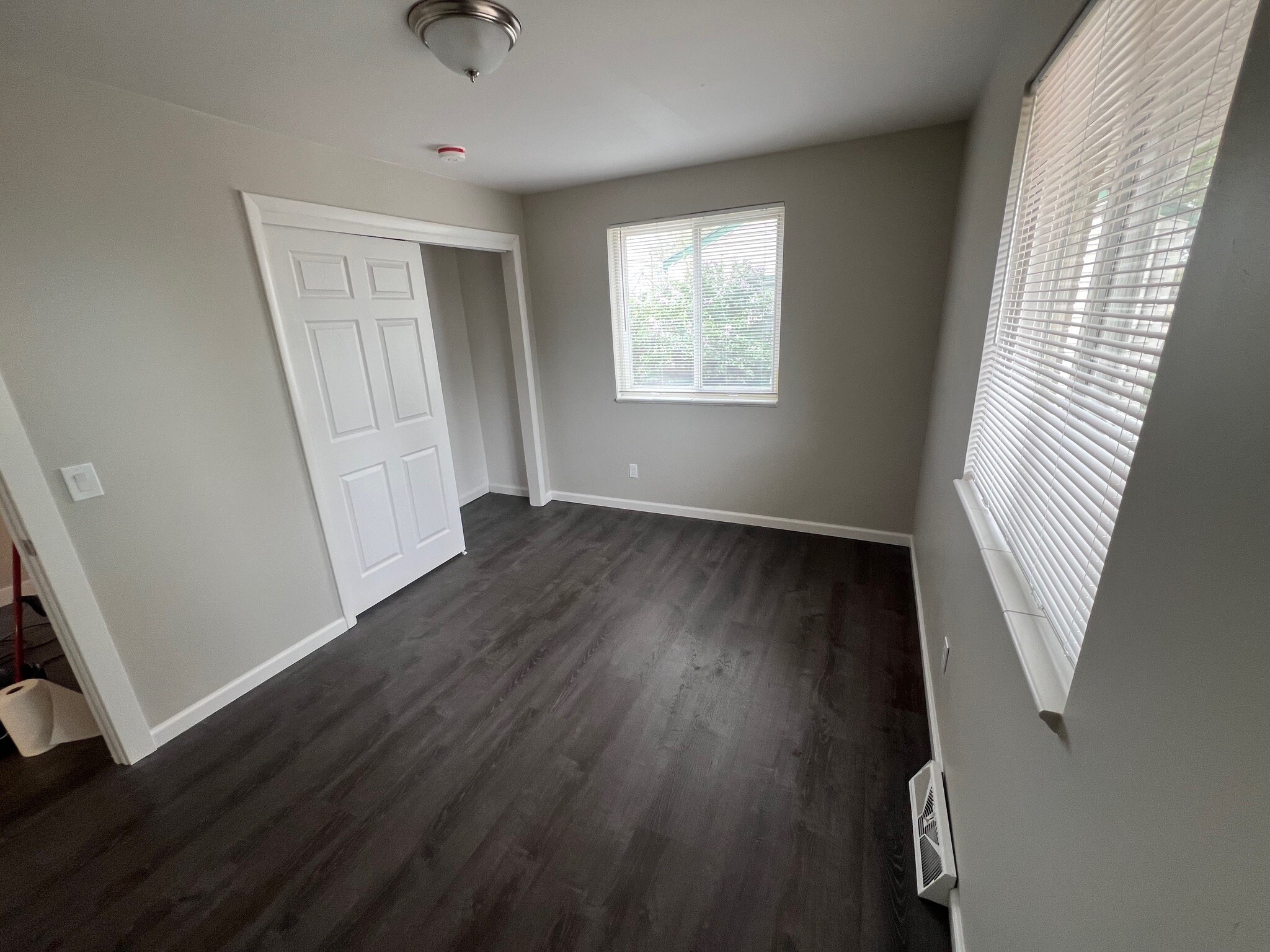 Second Bedroom - 425 S Oak St