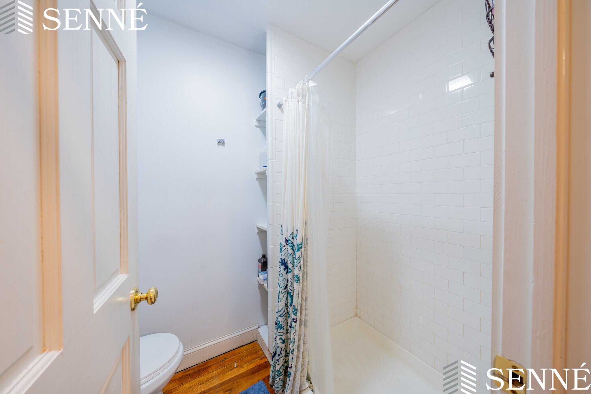 Building Photo - 114 Elm St