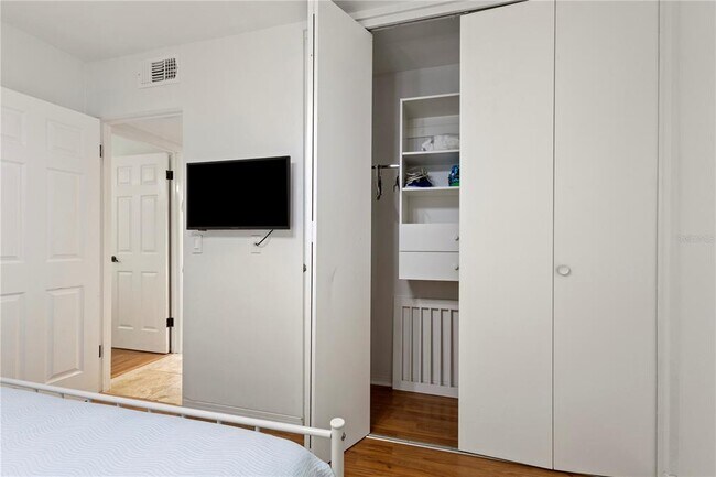 Building Photo - 1010 Bay Breeze Terrace