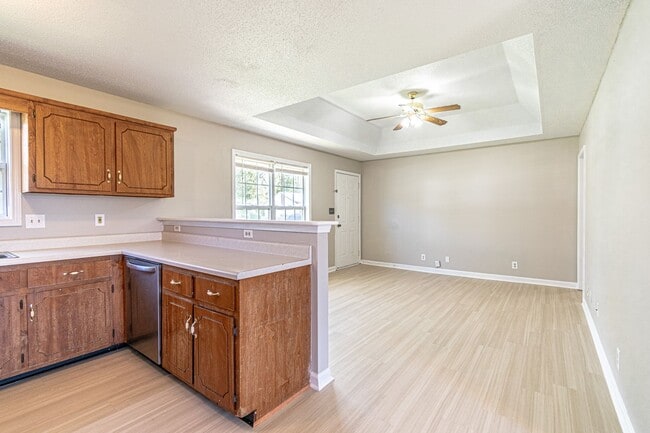 Building Photo - 1811 Harbor Dr