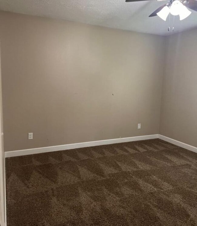 Building Photo - 1419 2nd St