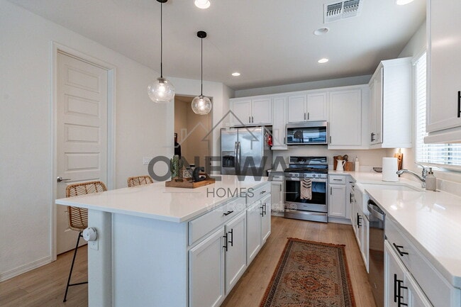 Building Photo - 5411 S Canyon Rim