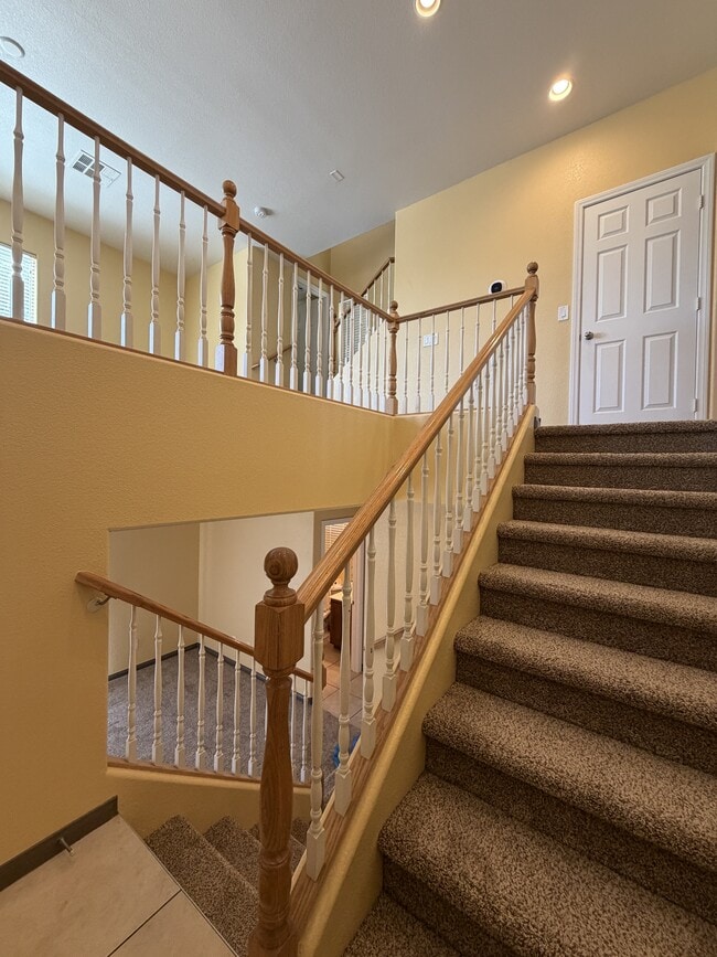 Building Photo - 10811 Ackers Dr