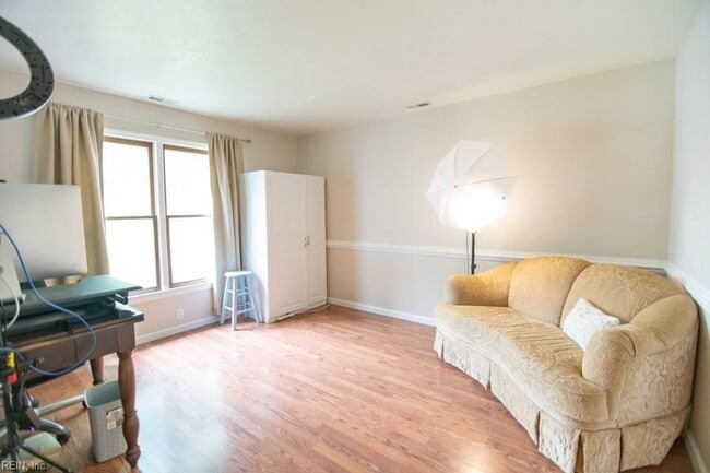 Building Photo - 1414 Plantation Lakes Cir