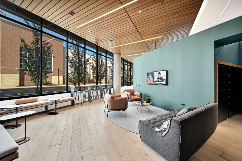 Building Photo - 2131 N Elston Ave