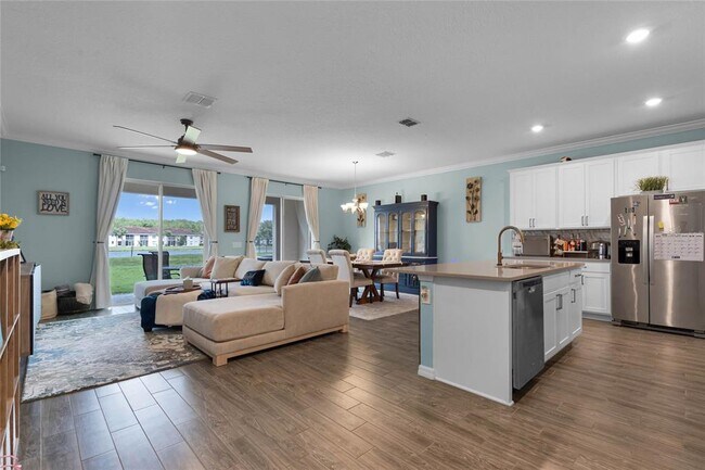 Building Photo - 15691 Willow Arbor Cir