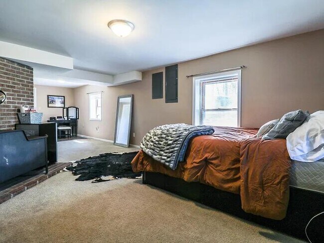 Building Photo - 3342 Yellow Sulphur Rd