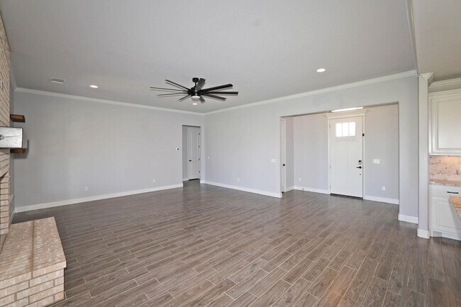 Building Photo - For Lease