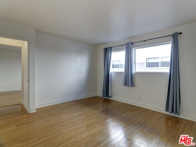 Building Photo - 2884 Sawtelle Blvd