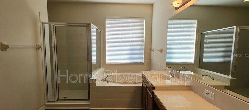 Building Photo - 5221 Clover Mist Dr