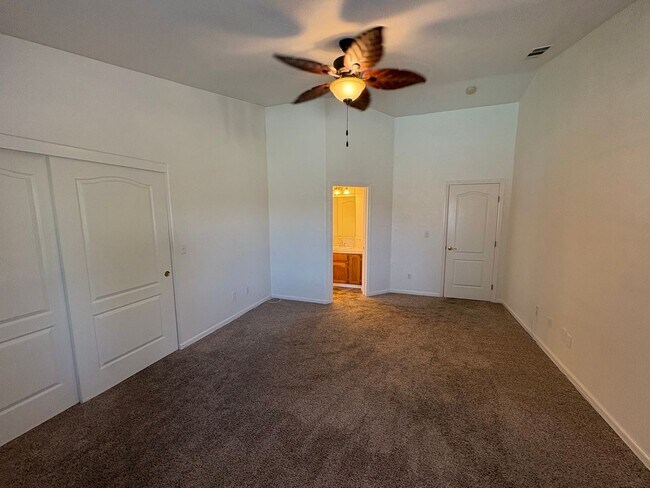 Building Photo - Beautiful home with pool Available Now!