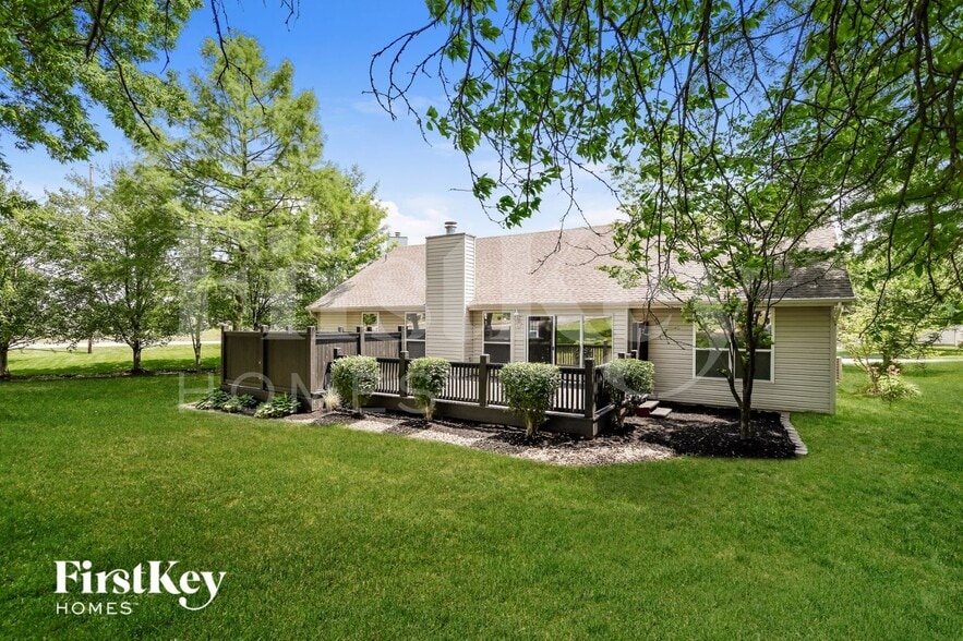 Building Photo - 7482 Pierside Dr