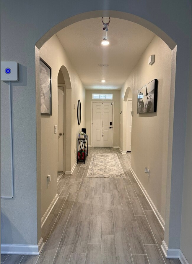 Building Photo - 1495 Lexington Square SW