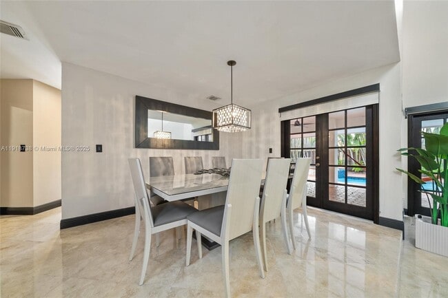 Building Photo - 5424 SW 154th Pl