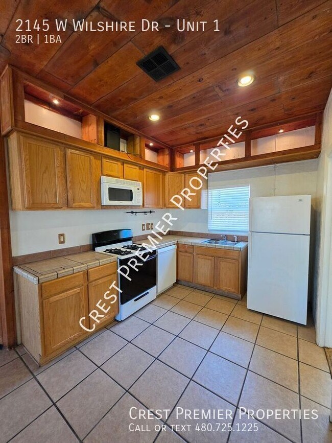 Building Photo - 2145 W Wilshire Dr