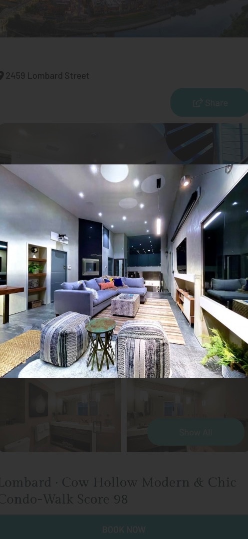 Building Photo - 2459 Lombard St