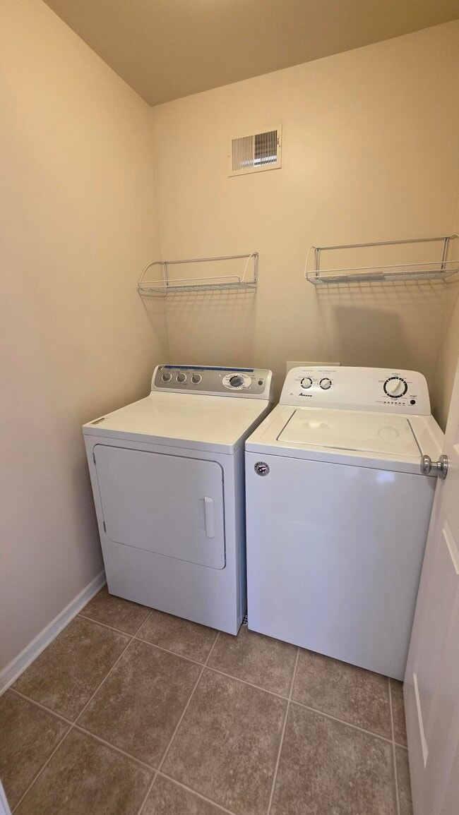 Building Photo - 1449 Beachland Blvd