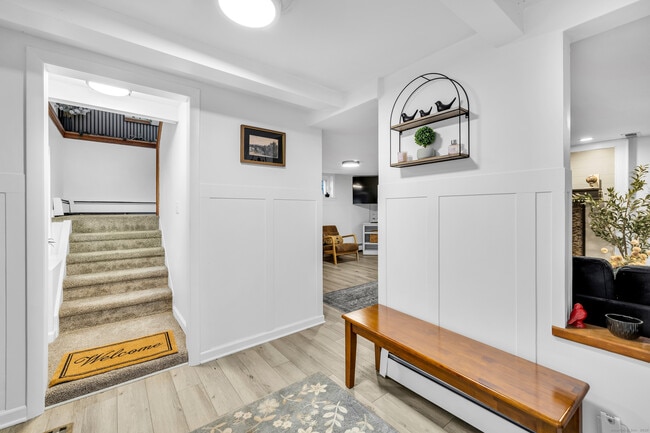 Building Photo - 25 Cottage Grove Rd