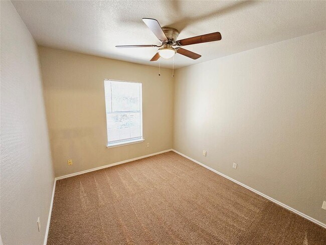 Building Photo - 10608 Marshitahs Way