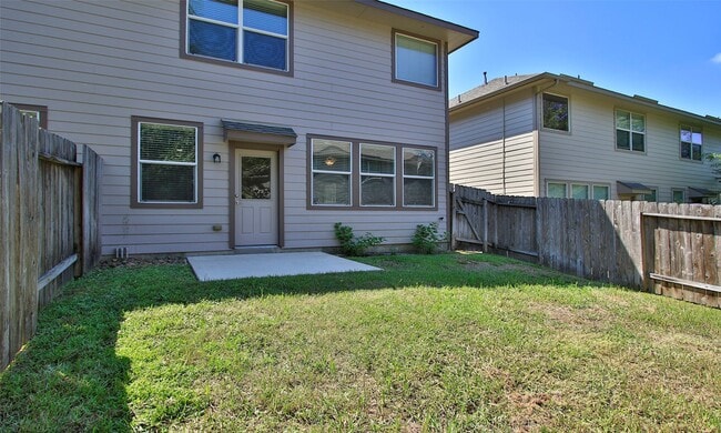 Building Photo - 14 BowerBank Ct